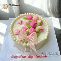 Bánh sinh nhật tulip hồng dịu