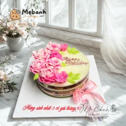 Bánh rau câu sinh nhật hoa hồng cổ điển